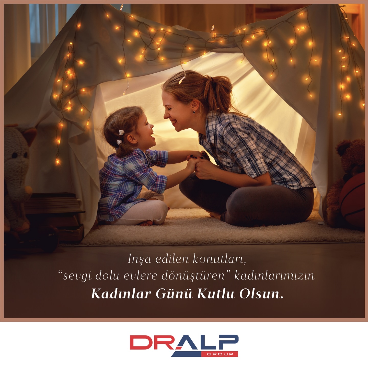 İnşa edilen konutları, sevgi dolu evlere dönüştüren tüm kadınlarımızın “ Kadınlar Günü Kutlu Olsun. “